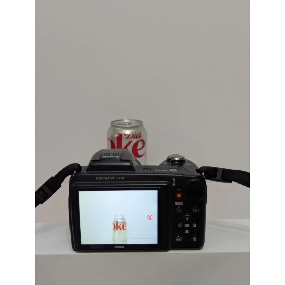 Nikon COOLPIX L110 12.1MP Digital Camera 15x Optical Zoom Black Tested + Case
